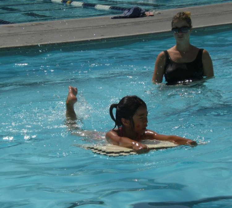 NOVA Swim School (Fountain&nbspValley,&nbspCA)
